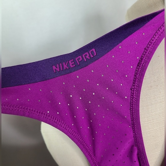 Nike Pro Dri-Fit fitted tank top Size small women's - Picture 3 of 4